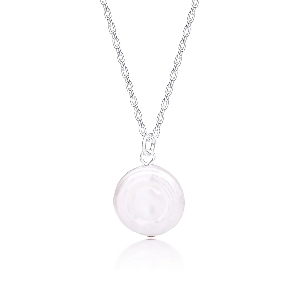 Nura Pearl Coin Necklace. - Silver