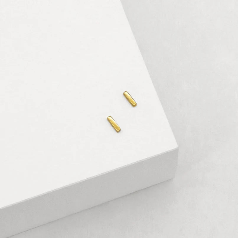 Mini Bar Stud Earrings - Gold