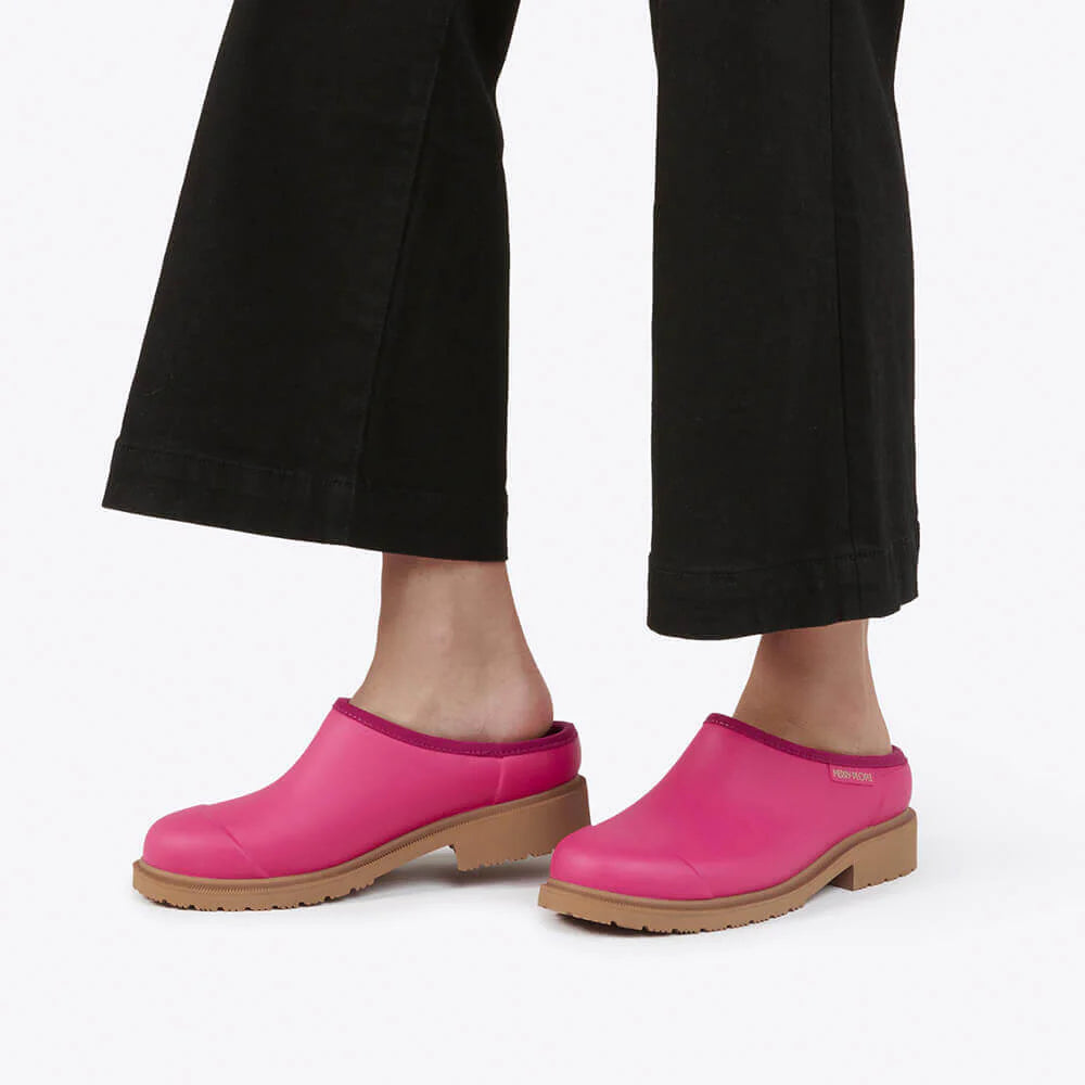 Billie Clog - Fuchsia Pink