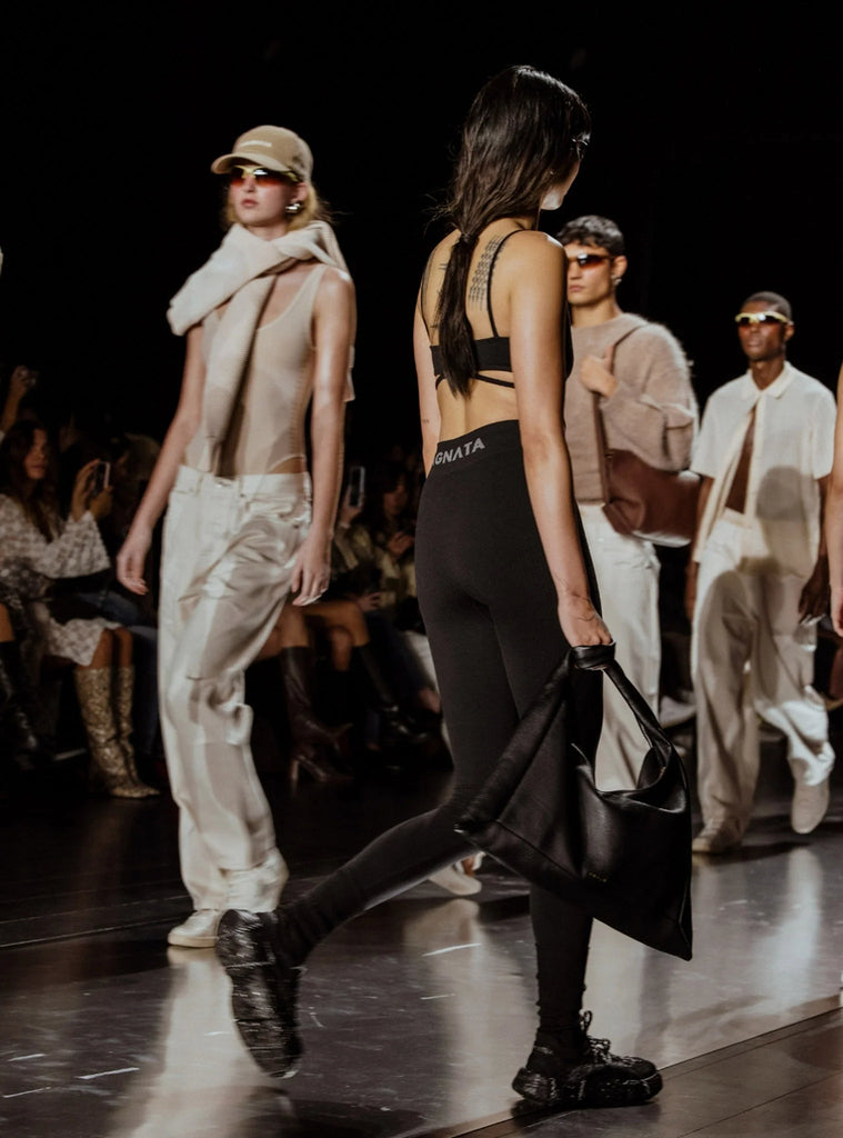 Haze Shoulder Bag - Black Luxe