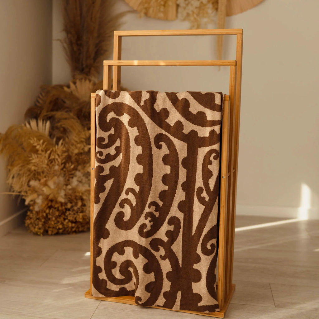 Pēpi Knitted Blanket -Pitau