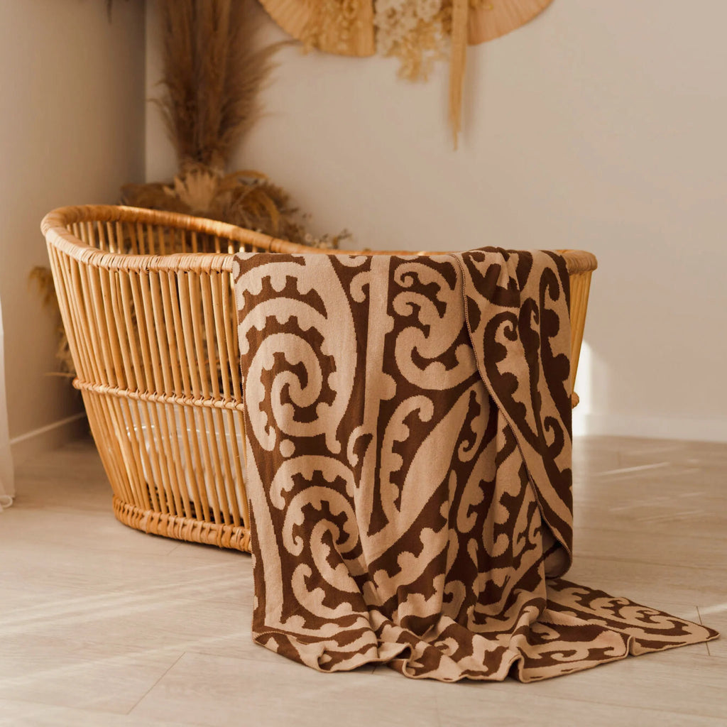 Pēpi Knitted Blanket -Pitau