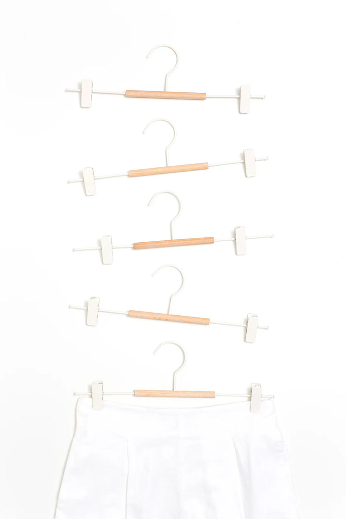 Adult Clip Hangers in Chalk