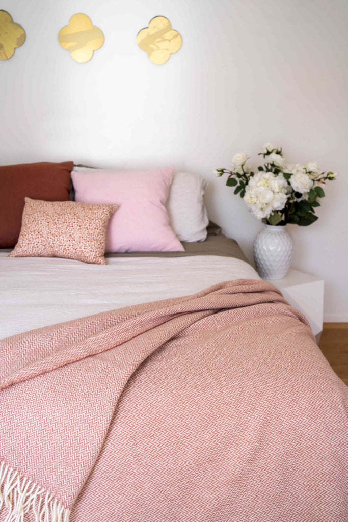 Pipipi Pink Throw - Chevron