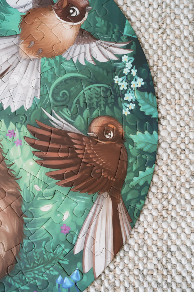 Fantail Flurry - 100 Piece Round Puzzle