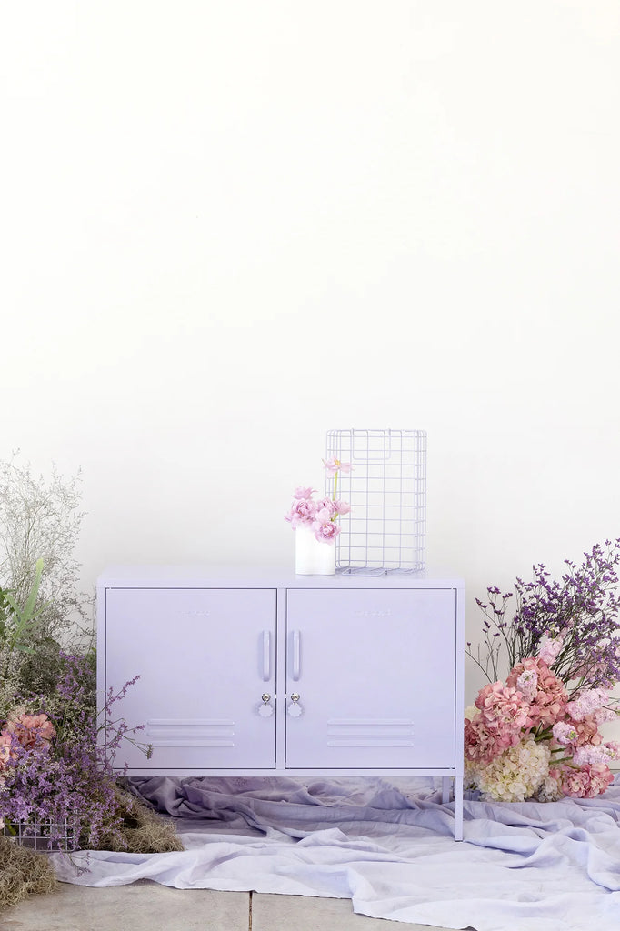 The Lowdown in Lilac