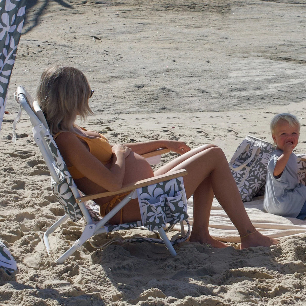 Luxe Beach Chair - The Vacay Olive