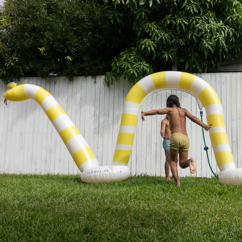 Snake Giant Sprinkler - Into the Wild Yellow