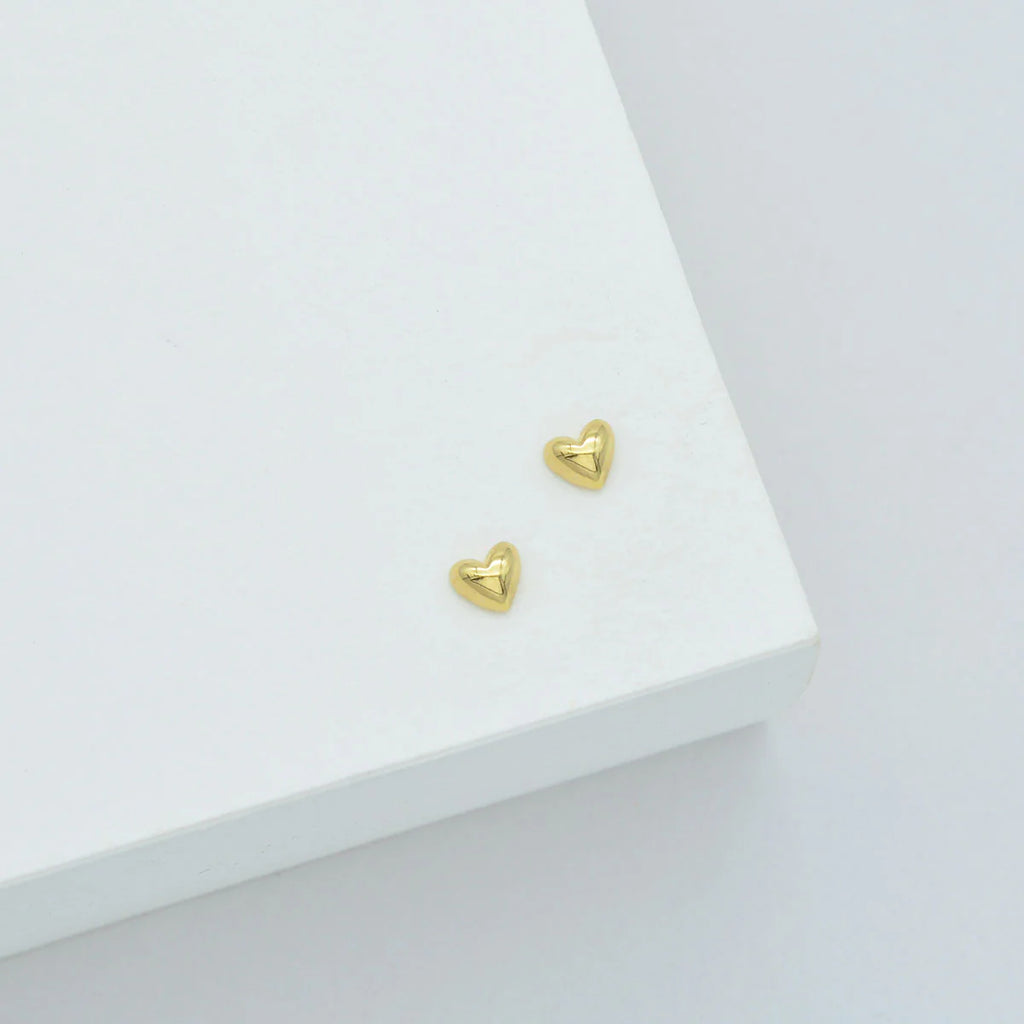 Amore Stud Earrings - Gold