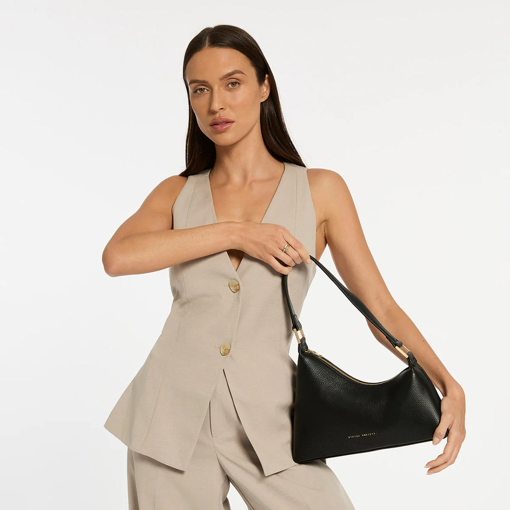 Reverie - Black / Brushed Gold