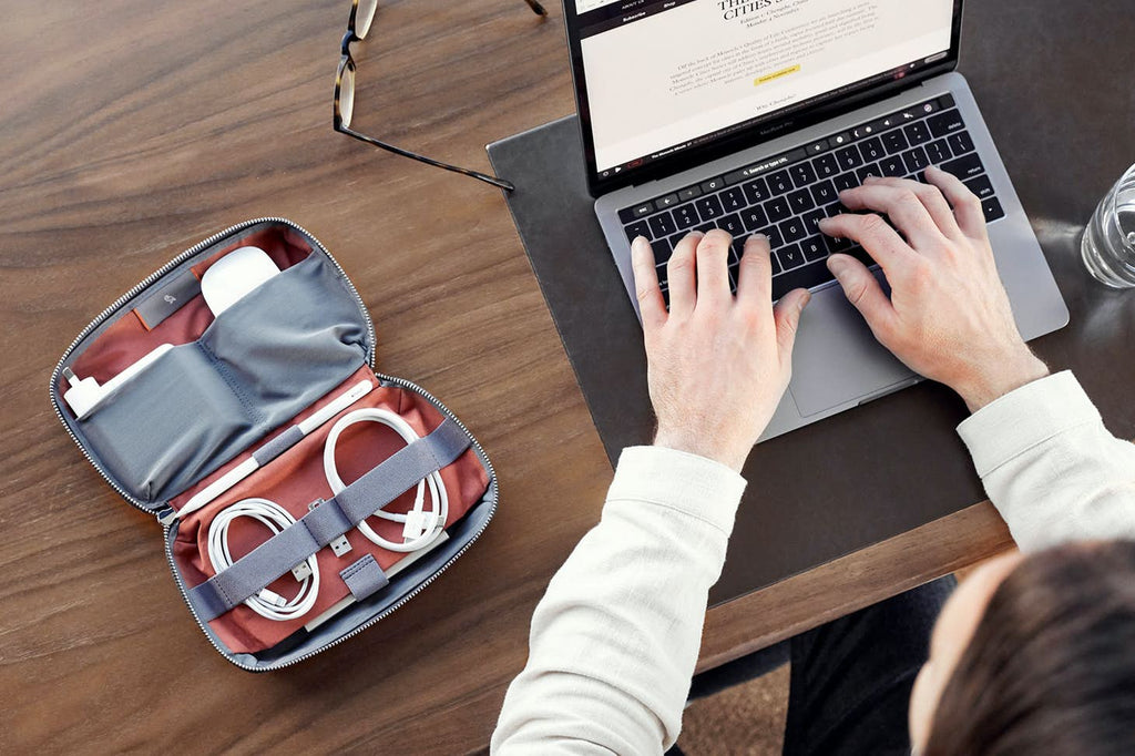 Paddington-Store-Bellroy–Tech-Kit– Midnight-