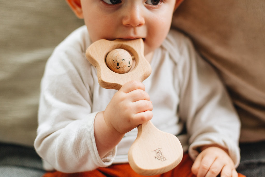 Natural teething rattle