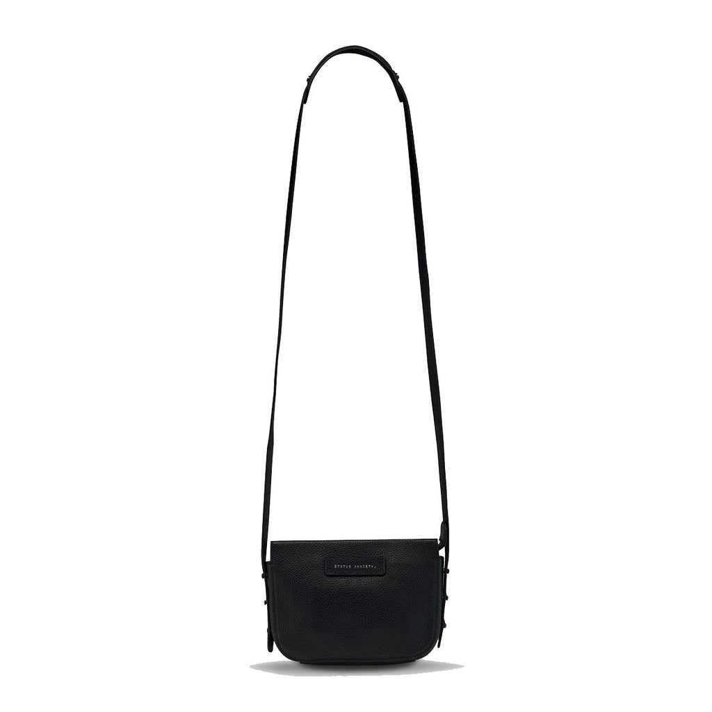 Paddington-Store-status-anxiety-bag-in-her-command-black-front-hanging copy