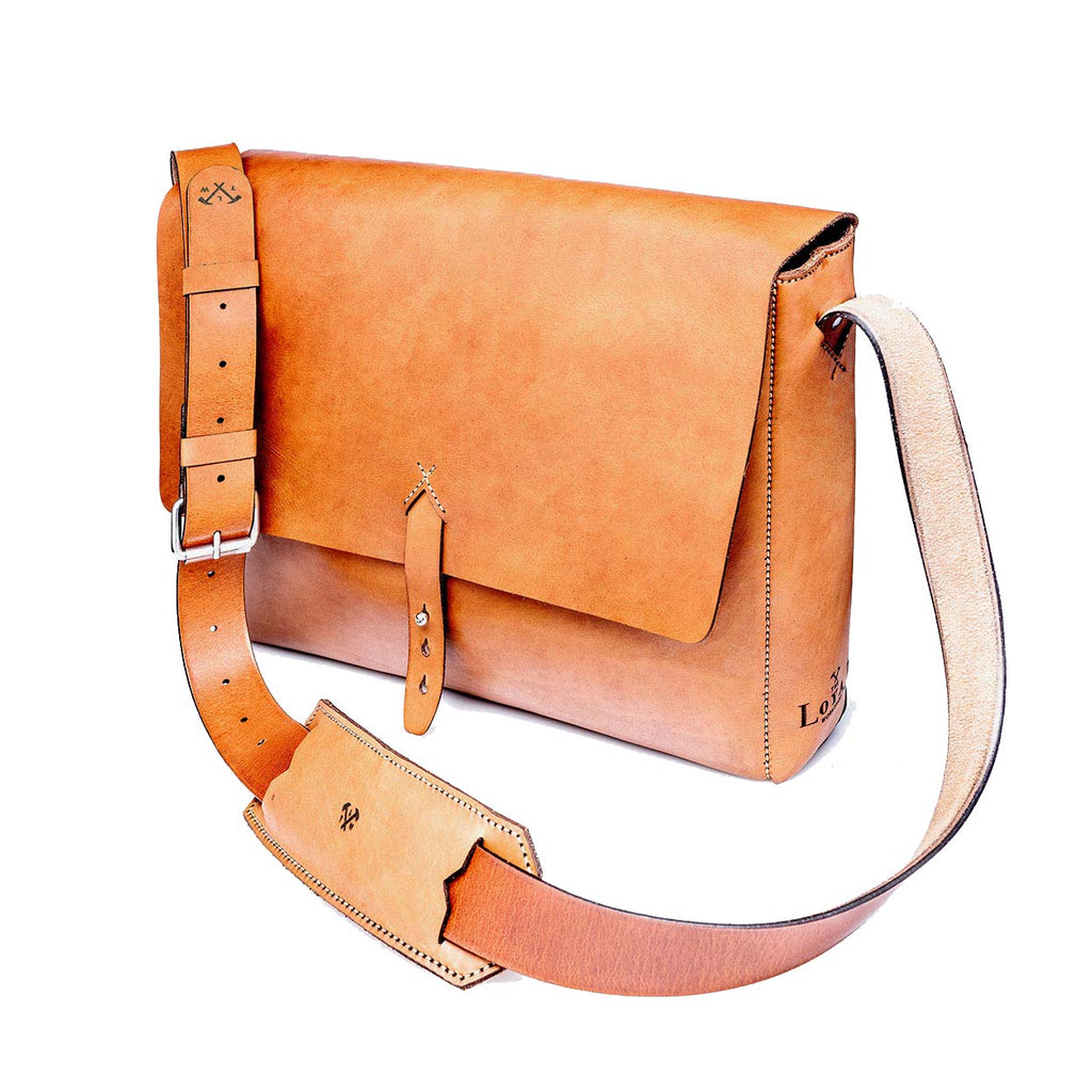 Paddington-Store-the-loyal-workshop-ethical-leather-nelson-messenger-bag-06_1024x1024@2x