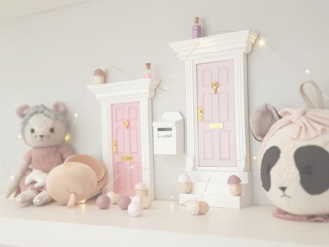 Paddington-store-Fairy-door-Pink_Marshmallow_set-up-2