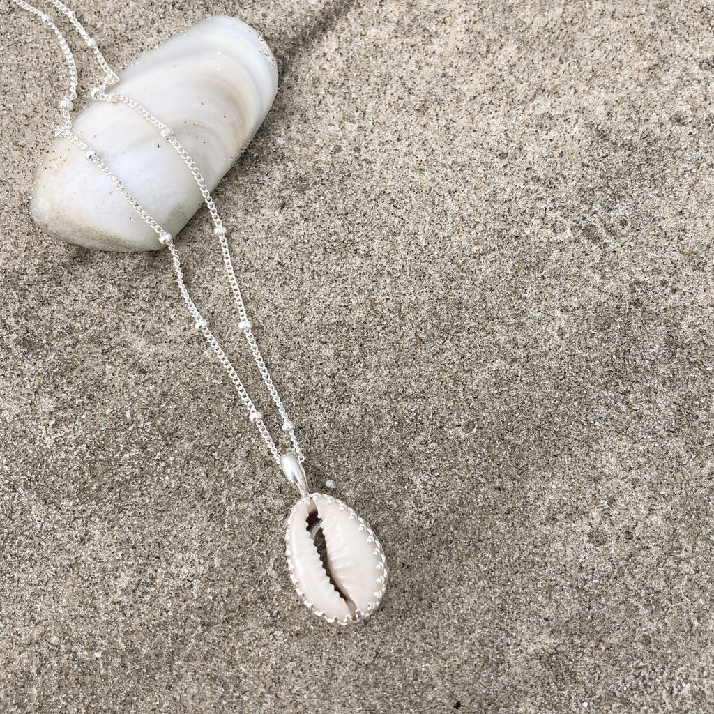 Pandawa Cowrie Shell Necklace Silver 4